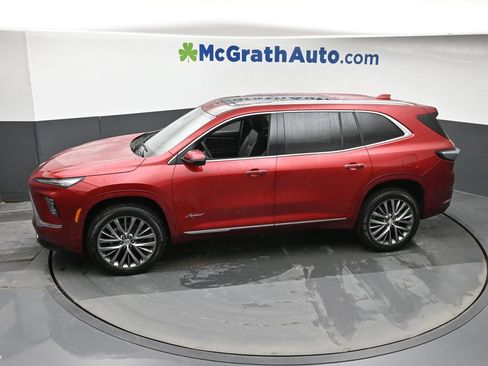 Used 2026 Buick Enclave Avenir w/ Super Cruise Package FWD image 24