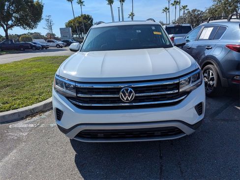 Used 2023 Volkswagen Atlas SE w/ Panoramic Sunroof Package image 2