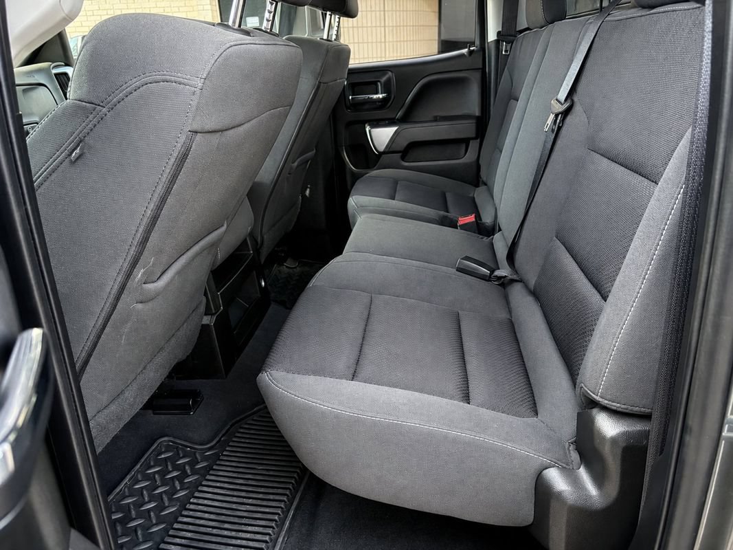 Used 2019 Chevrolet Silverado 1500 LT AWD/4WD image 18