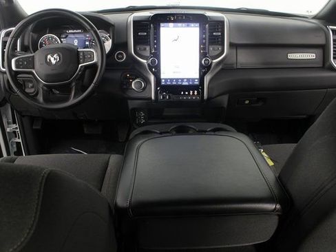 Used 2024 RAM 2500 Big Horn w/ Safety Group image 10