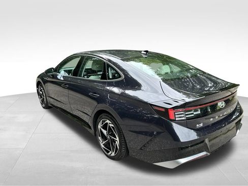 Used 2026 Hyundai Sonata SEL FWD image 3