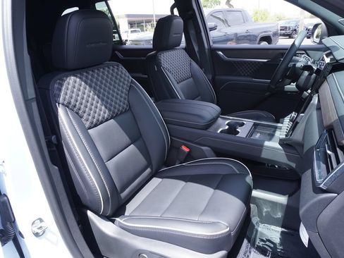 New 2026 GMC Acadia Denali w/ Super Cruise Package FWD image 13