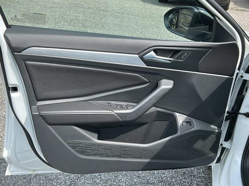 New 2025 Volkswagen Jetta Sport FWD image 9