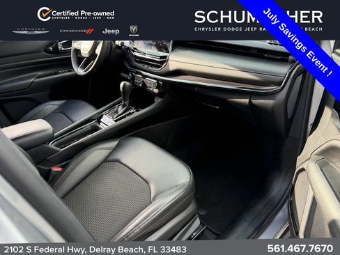 Used 2022 Jeep Compass Latitude FWD image 14