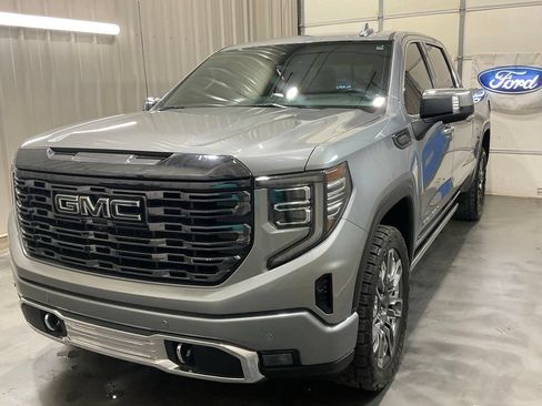 Used 2023 GMC Sierra 1500 Denali Ultimate AWD/4WD image 4