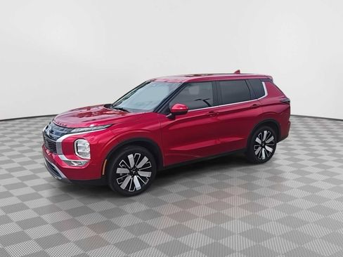 Used 2026 Mitsubishi Outlander SE FWD image 4