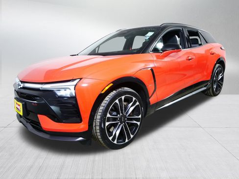 Used 2025 Chevrolet Blazer EV SS w/ Performance Package image 3