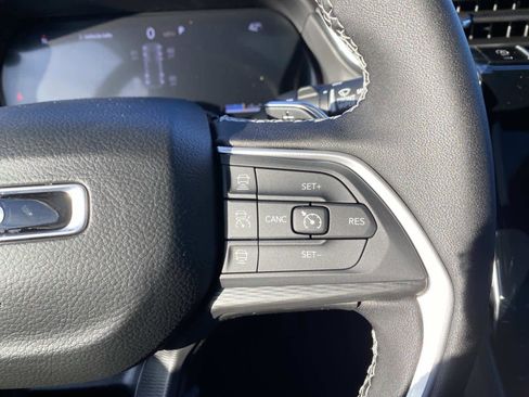 New 2025 Jeep Grand Cherokee Laredo image 15