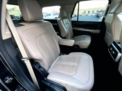 Certified 2023 Ford Expedition Limited image 20