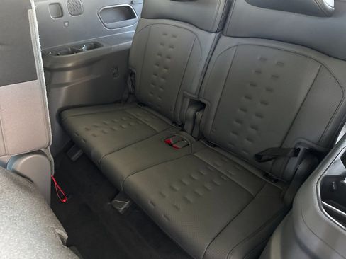 New 2026 Kia EV9 Wind image 8