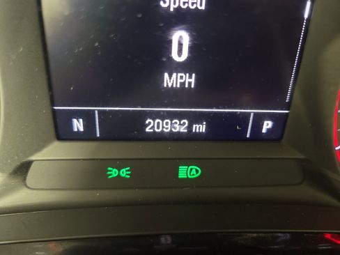 Certified 2024 Chevrolet Trax RS w/ Driver Confidence Package image 18