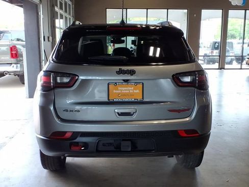 Used 2022 Jeep Compass Trailhawk w/ Trailhawk Elite Group AWD/4WD image 7
