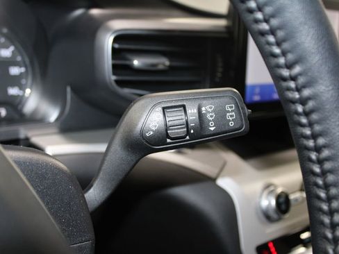 Used 2023 Ford Explorer XLT w/ Equipment Group 202A image 43