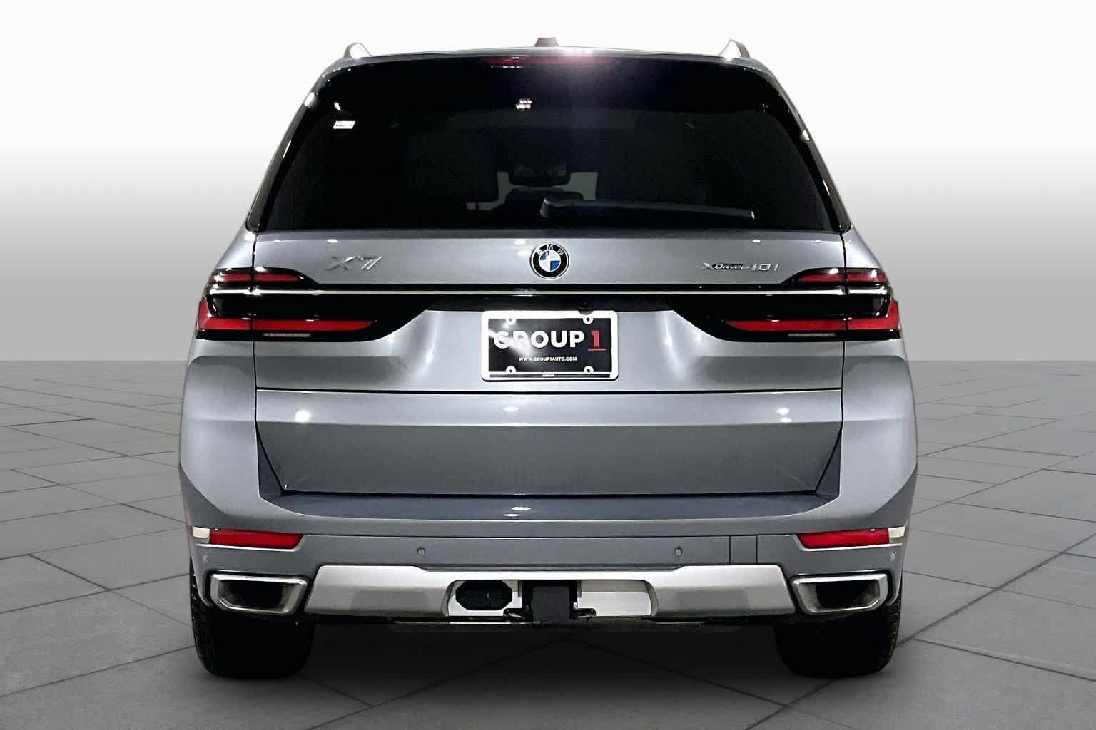 Used 2023 BMW X7 xDrive40i w/ Executive Package AWD/4WD image 4