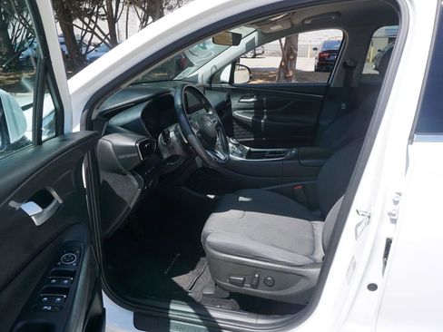 Used 2023 Hyundai Santa Fe SEL image 2