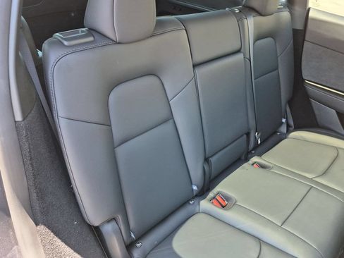 Used 2025 Tesla Model Y Long Range RWD image 25