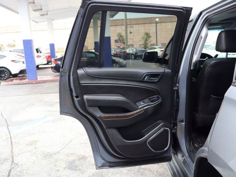 Used 2018 Chevrolet Tahoe LT RWD image 12