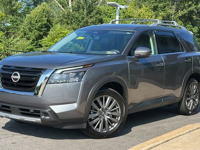 Certified 2025 Nissan Pathfinder SL w/ SL Premium Package