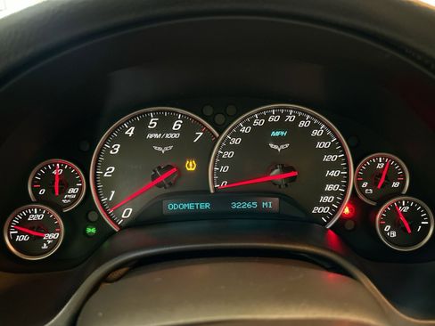 Used 2011 Chevrolet Corvette Coupe w/ Roof Package image 22