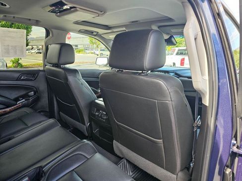 Used 2019 Chevrolet Tahoe Premier AWD/4WD image 12