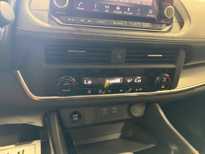 Used 2025 Nissan Rogue SV AWD/4WD image 22