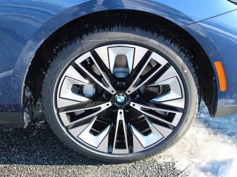 New 2026 BMW 530i xDrive AWD/4WD image 36