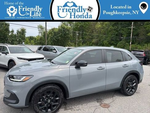 Used 2025 Honda HR-V Sport image 1