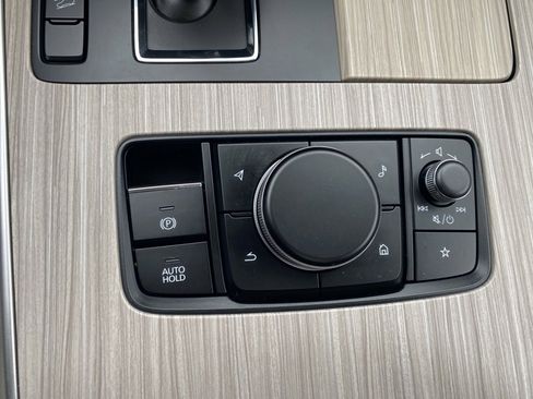 Certified 2025 MAZDA CX-70 Plug-In Hybrid w/ Premium Pkg image 27