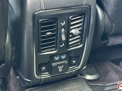 Used 2018 Jeep Grand Cherokee SRT AWD/4WD image 14
