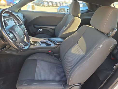 Used 2023 Dodge Challenger SXT RWD image 16
