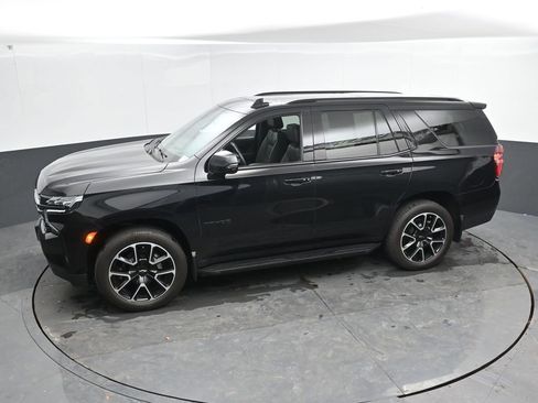 Used 2022 Chevrolet Tahoe RST w/ Luxury Package AWD/4WD image 43