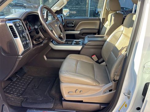 Used 2015 Chevrolet Silverado 1500 LTZ Z71 w/ LTZ Plus Package image 10
