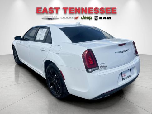 Used 2019 Chrysler 300 S image 5
