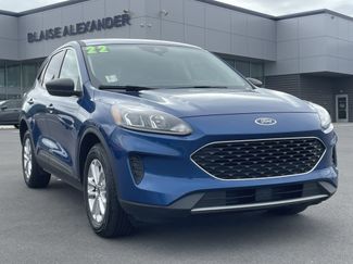 Used 2022 Ford Escape SE image 1