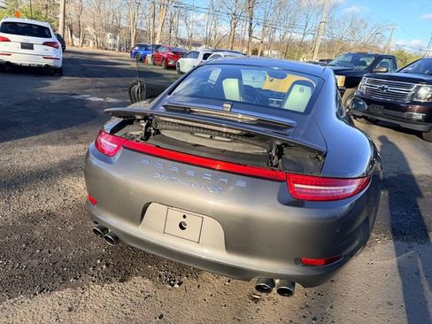 Used 2015 Porsche 911 Carrera 4S AWD/4WD image 32