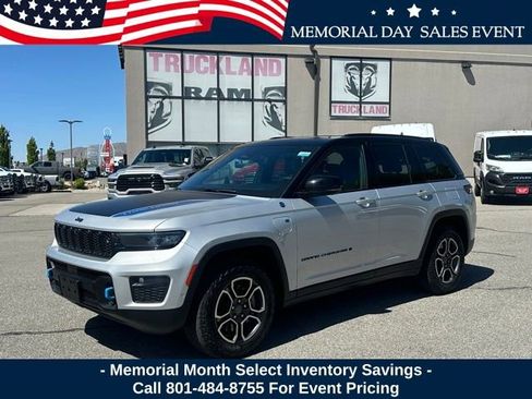Used 2023 Jeep Grand Cherokee Trailhawk w/ Advanced Protech Group II AWD/4WD image 1