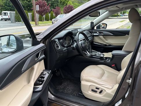 Used 2018 MAZDA CX-9 Touring w/ Touring Premium Package AWD/4WD image 22