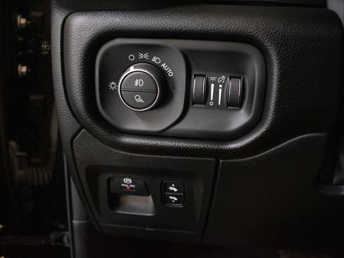Used 2023 RAM 1500 Laramie AWD/4WD image 22