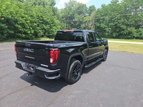 Used 2024 GMC Sierra 1500 Elevation w/ LPO, Elevation Black Package AWD/4WD image 8
