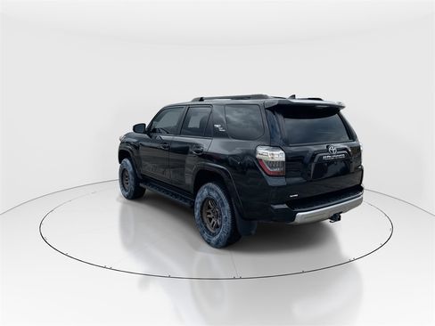 Used 2020 Toyota 4Runner TRD Off-Road image 6