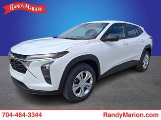 New 2026 Chevrolet Trax LS w/ Driver Confidence Package video 1