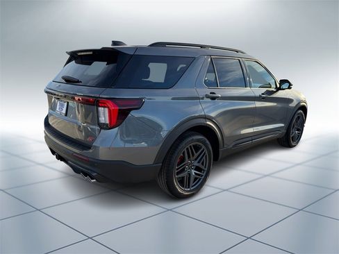 New 2026 Ford Explorer ST w/ Sun And Sound Package image 4