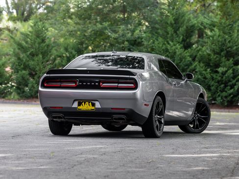 Used 2017 Dodge Challenger SXT Plus RWD image 4