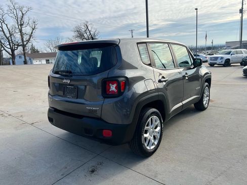 Used 2017 Jeep Renegade Sport w/ Power & Air Group image 9
