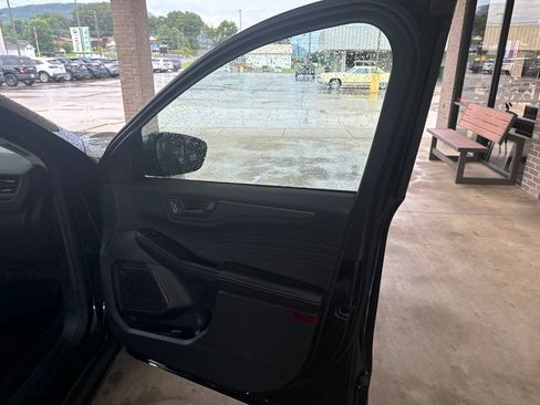 Certified 2023 Ford Escape Active w/ Tech Pack #1 FWD image 21