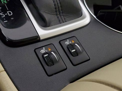 Certified 2017 Toyota Highlander XLE image 33