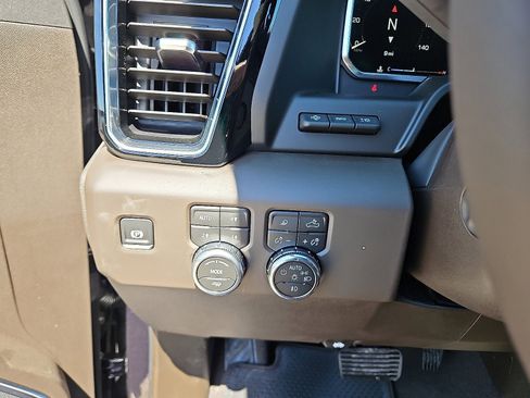 New 2026 GMC Sierra 1500 Denali w/ Denali Reserve Package image 17