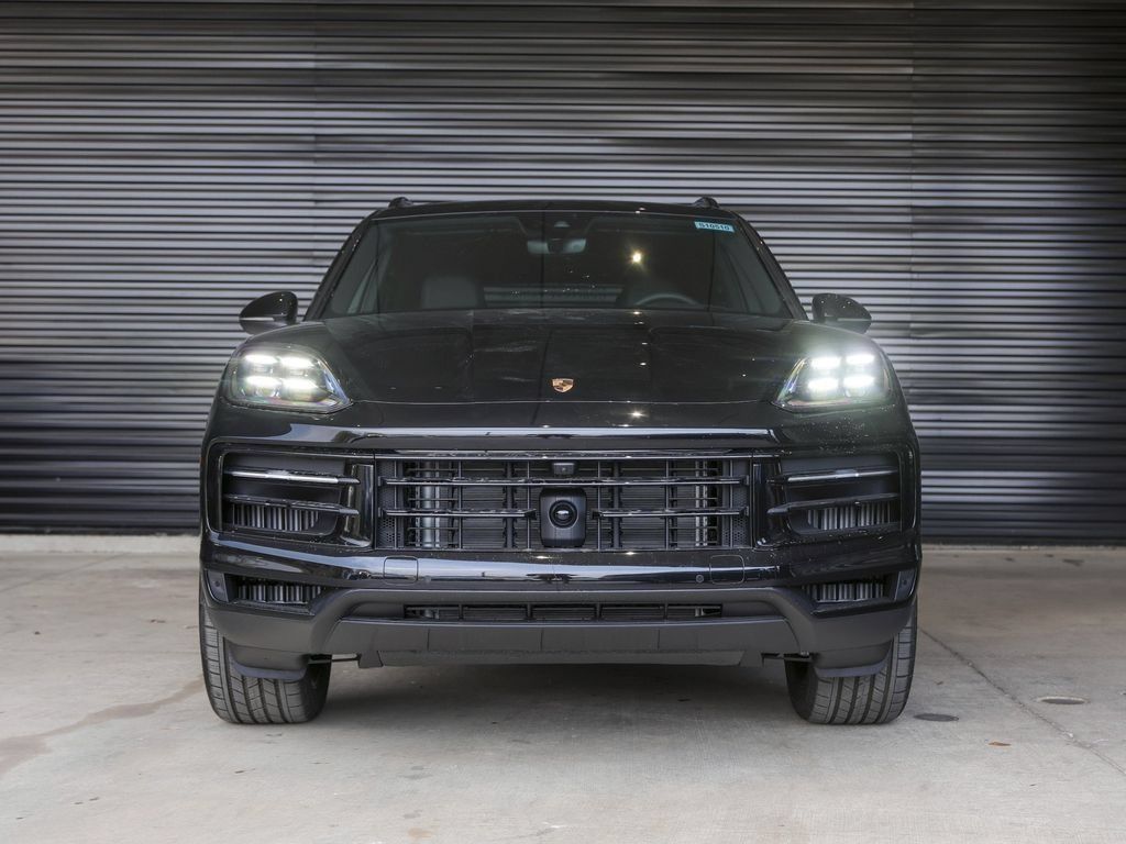 Certified 2026 Porsche Cayenne AWD/4WD image 10