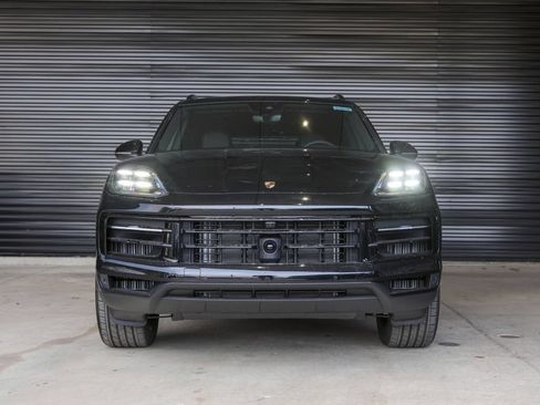 Certified 2026 Porsche Cayenne AWD/4WD image 10