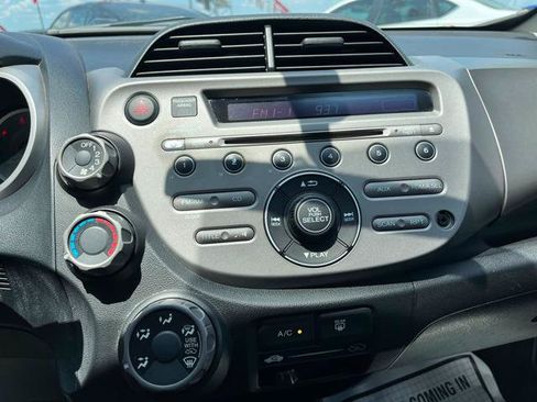 Used 2011 Honda Fit Sport image 22